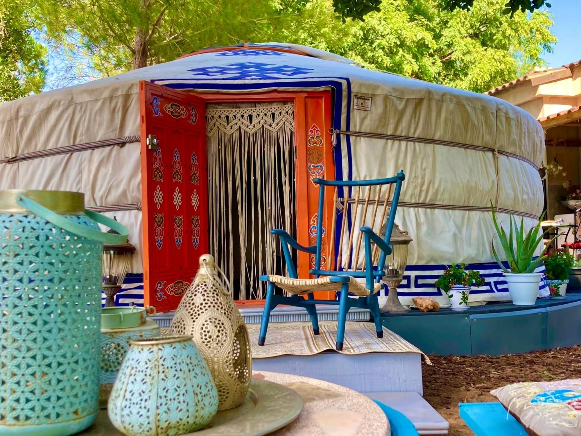 Yurta Arco Iris Luxury tent Riba-Roja De Turia